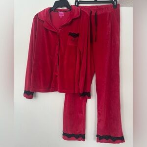 Y2K Betsy Johnson Red Velour & Black Lace Pajama Set - Size Medium